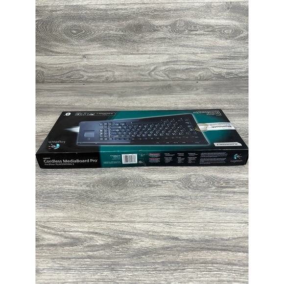 Logitech Playstation 3 Gaming Keyboard Cordless MediaBoard Pro Bluetooth - Picture 5 of 7